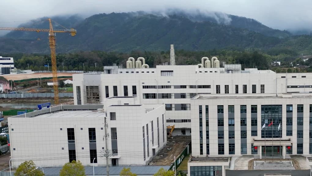 HMO manufacturing facility for ingredient supply
